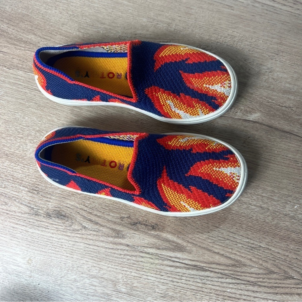 Rothy's The Kids Sneaker Flame Print Slip On Shoes Size K12